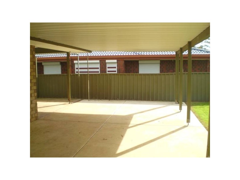 5 Ironbark Avenue, Craigmore SA 5114