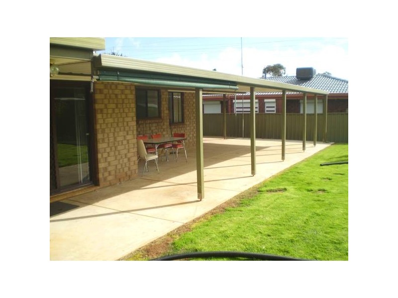 5 Ironbark Avenue, Craigmore SA 5114