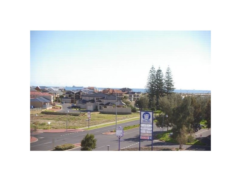 22/1 Bonnefoi Boulevard, Bunbury WA 6230
