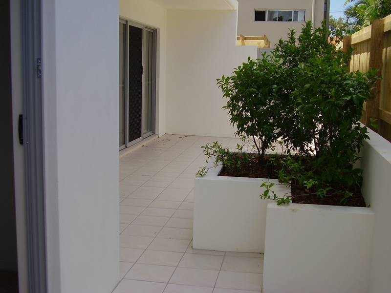 25 Shillito Street, Southport QLD 4215