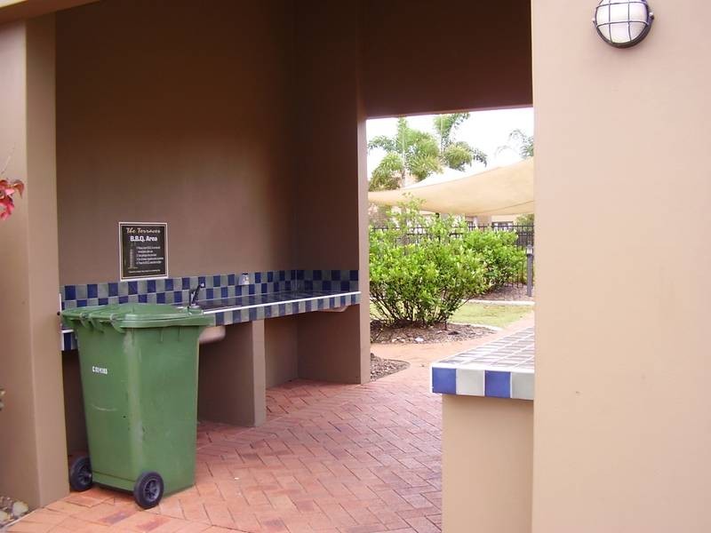 77/24 Amsonia Court, Arundel QLD 4214