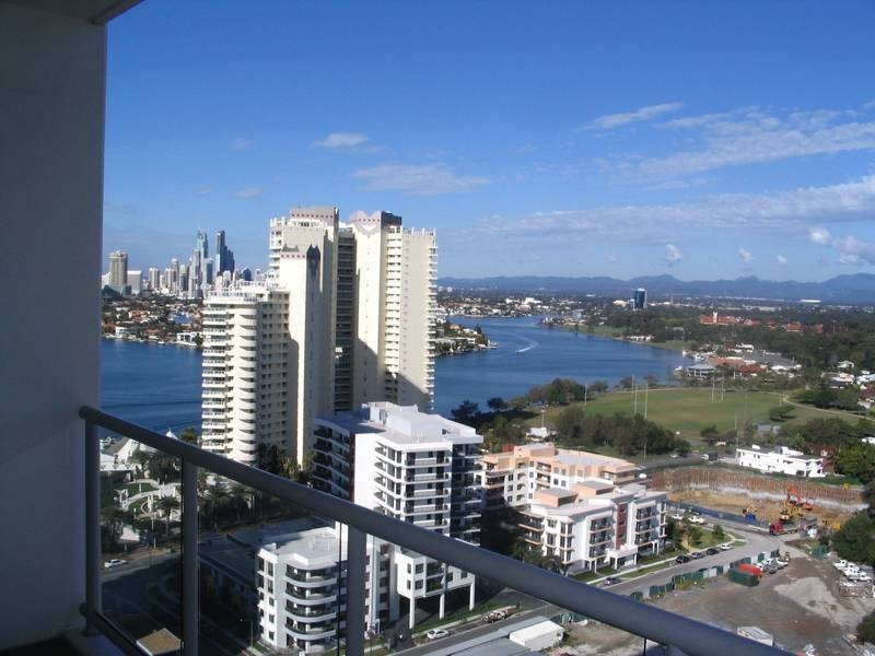 2301/1 Como Court, Southport QLD 4215