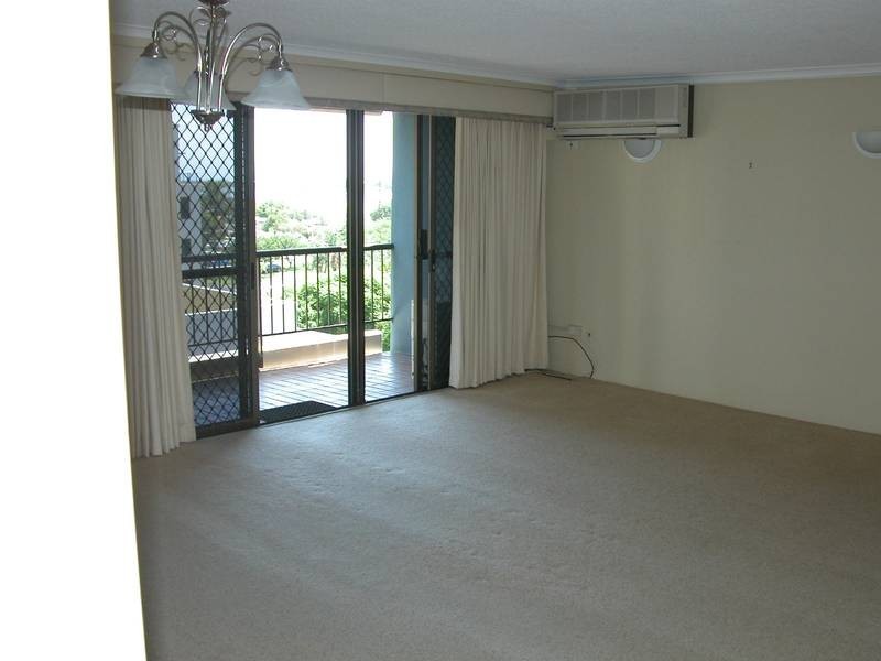 5B/10 Marine Parade, Southport QLD 4215