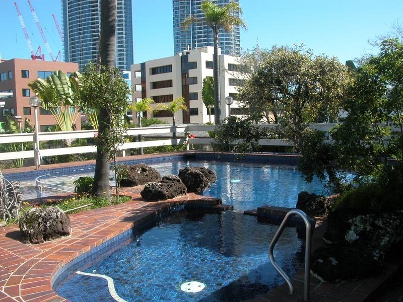 5B/10 Marine Parade, Southport QLD 4215