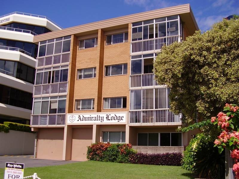 11/28 Marine Parade, Southport QLD 4215