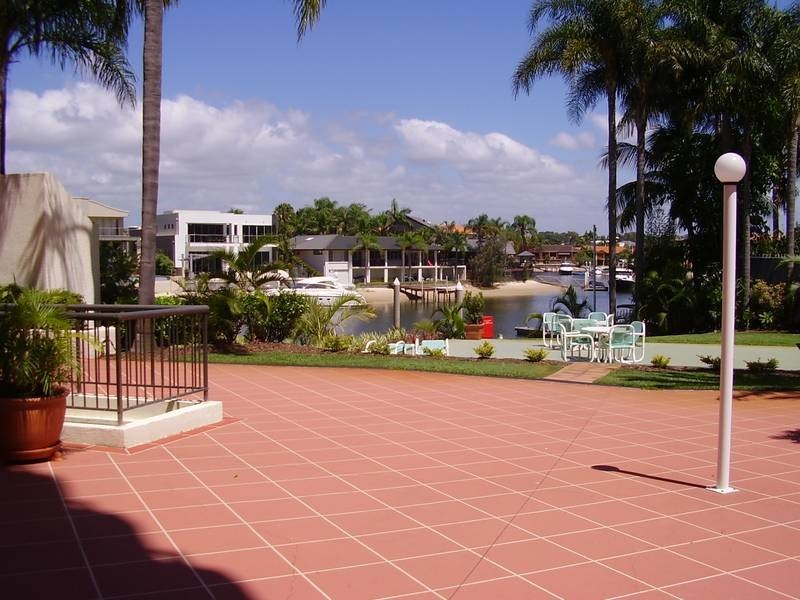 52/5 Admiralty Drive, Paradise Waters QLD 4217