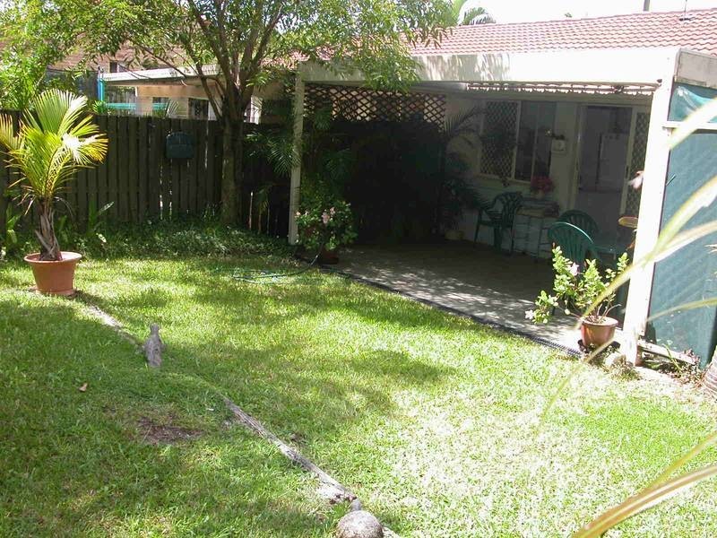 2/7 Orkney Place, Labrador QLD 4215