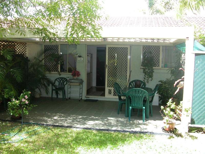 2/7 Orkney Place, Labrador QLD 4215