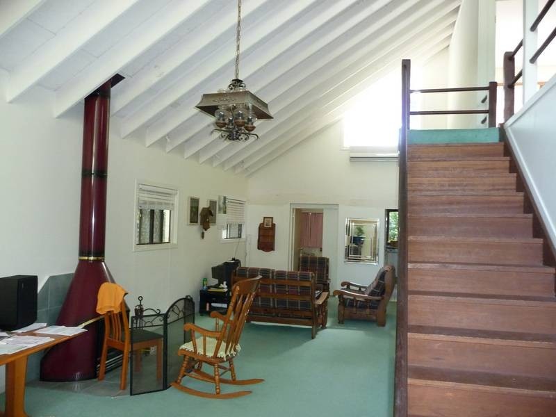 25 Golden Crescent, Southport QLD 4215