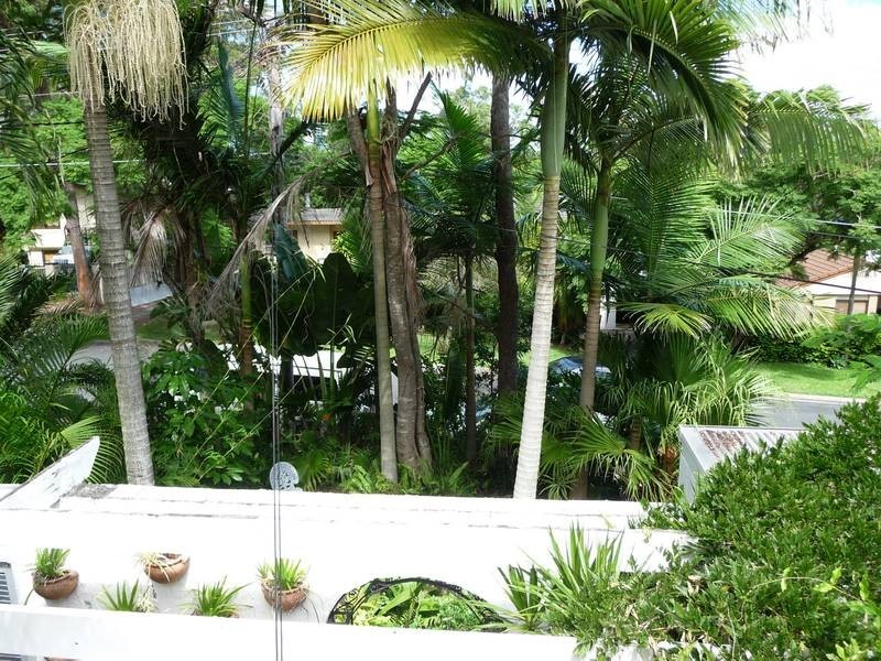25 Golden Crescent, Southport QLD 4215