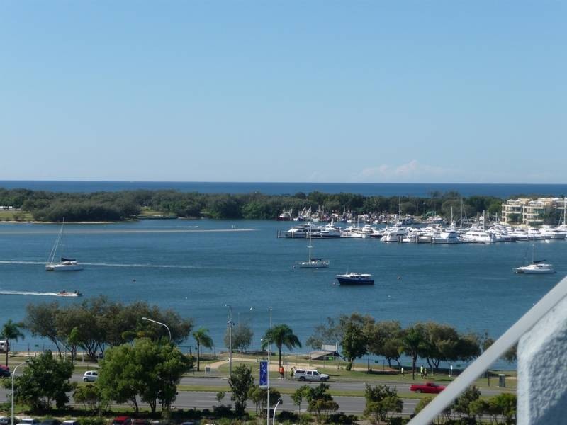10B/10 Marine Parade, Southport, Southport QLD 4215