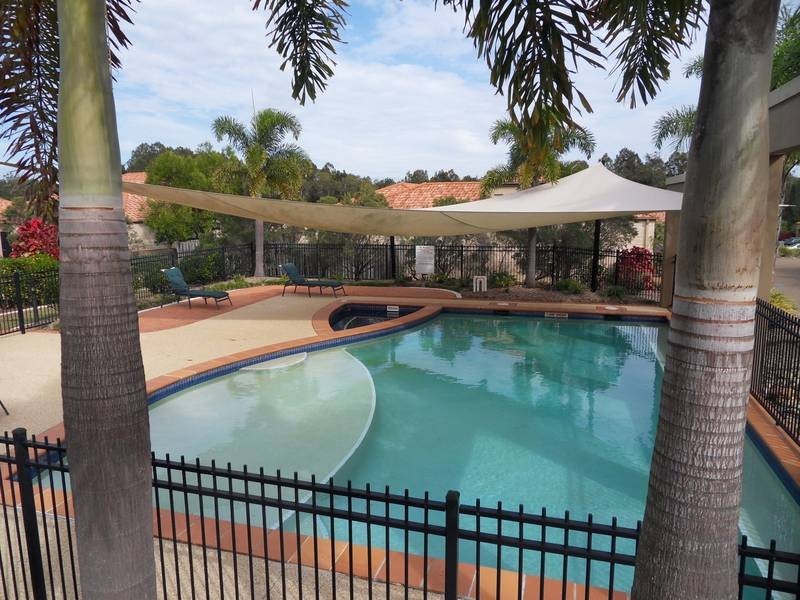 76/24 Amsonia Court, Arundel QLD 4214