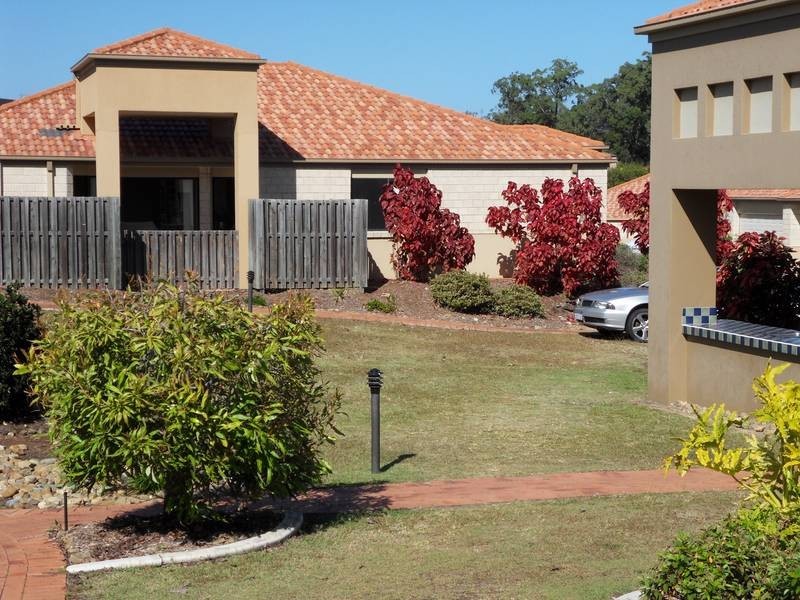 76/24 Amsonia Court, Arundel QLD 4214