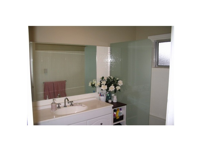 3 Moonah. Avenue, Southport QLD 4215