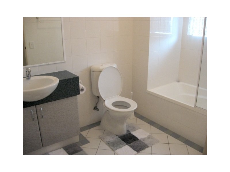 15/3 Bronberg Court, Southport QLD 4215