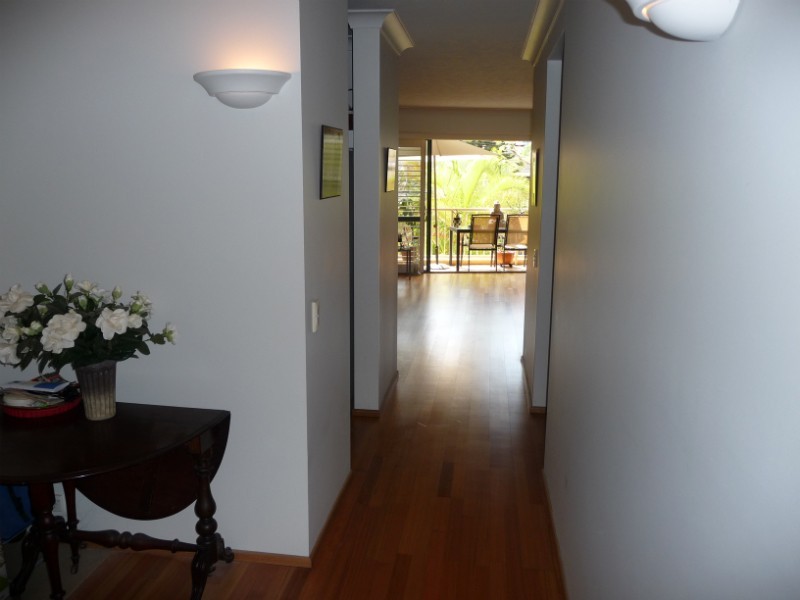 5/2 Adori Street, Chevron Island QLD 4217