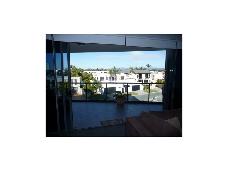 Chevron Island QLD 4217