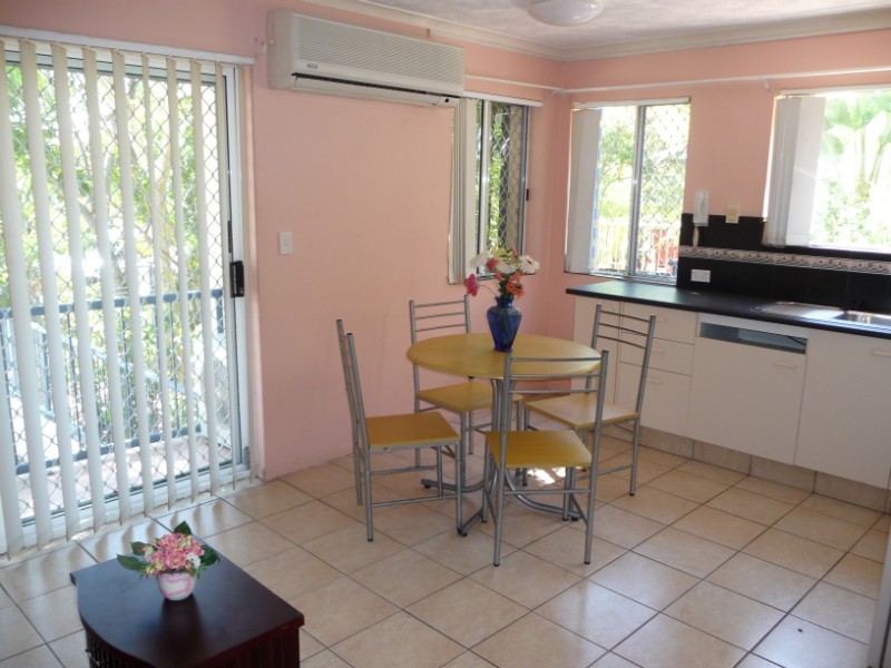 Chevron Island QLD 4217