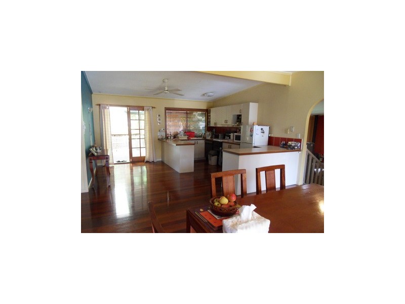 7 The Glen, Southport QLD 4215