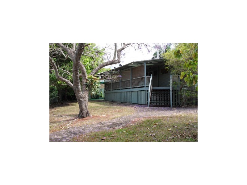 7 The Glen, Southport QLD 4215