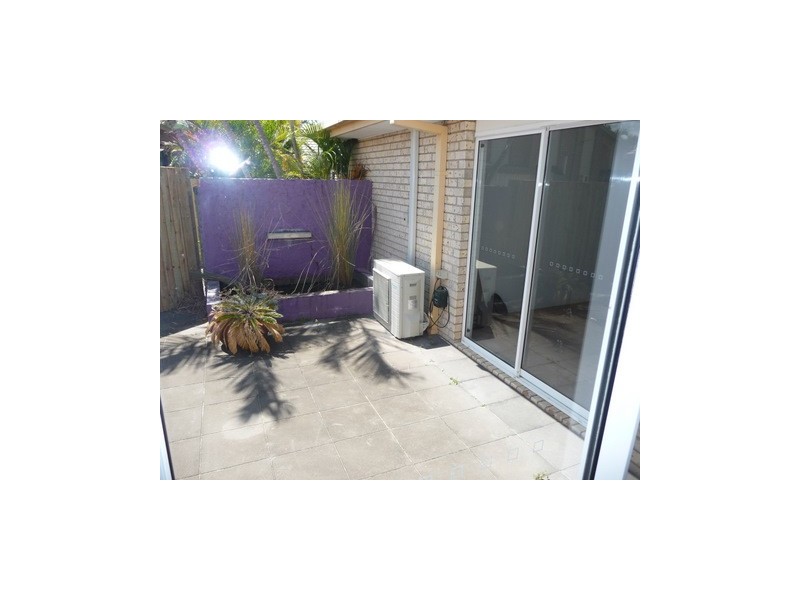 70 Brown Street, Labrador QLD 4215