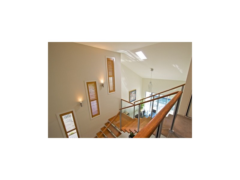 11 Yacht Street, Southport QLD 4215