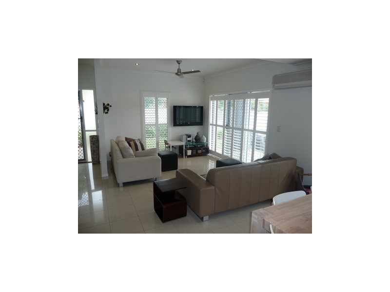 2/36 Alma Street, Southport QLD 4215