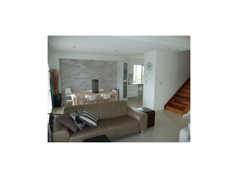 2/36 Alma Street, Southport QLD 4215