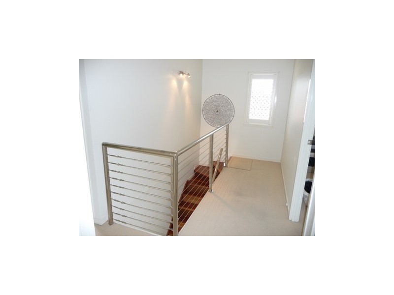 2/2 The Glen, Southport QLD 4215