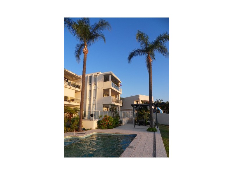 24/52 Back Street, Biggera Waters QLD 4216