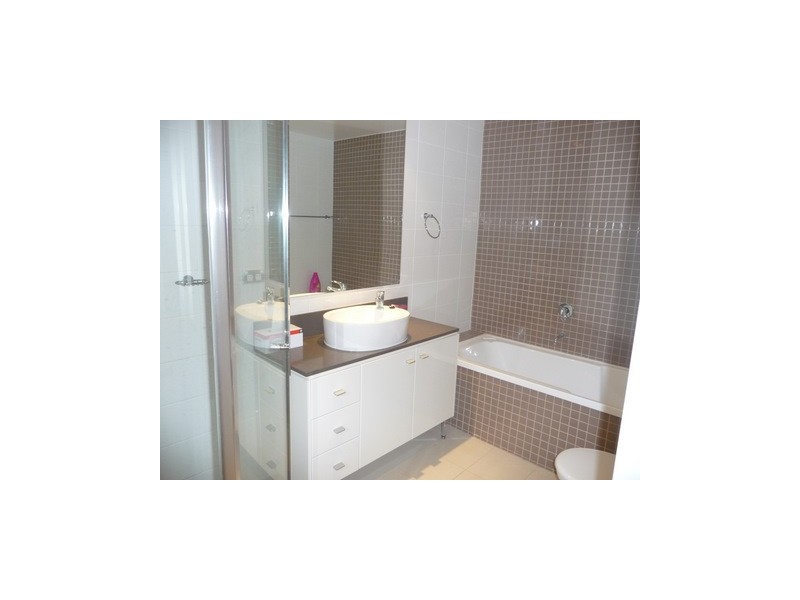 327/1 Aqua. Street, Southport QLD 4215