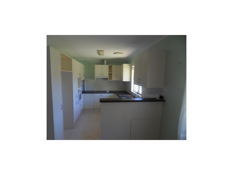 6 Joden Place, Southport QLD 4215