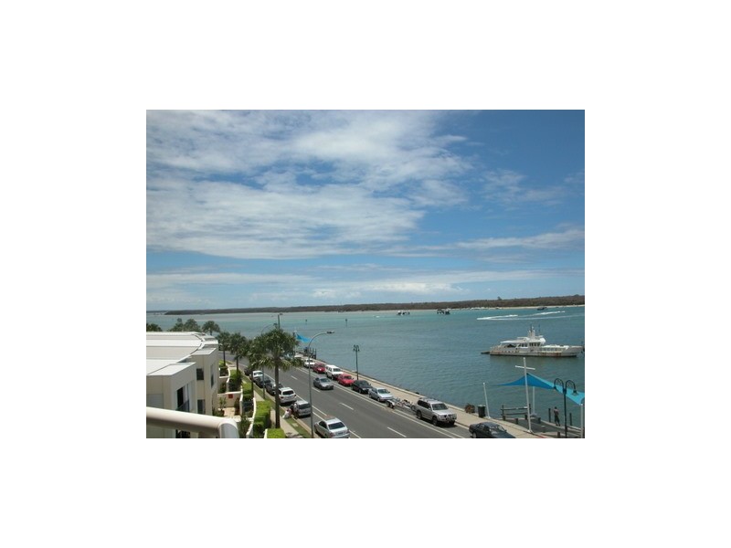 10/318 ‘Beaconlea’, Marine Parade, Labrador QLD 4215