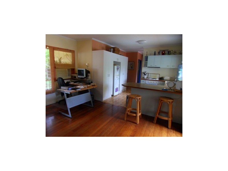 85 Pohlman Street, Southport QLD 4215