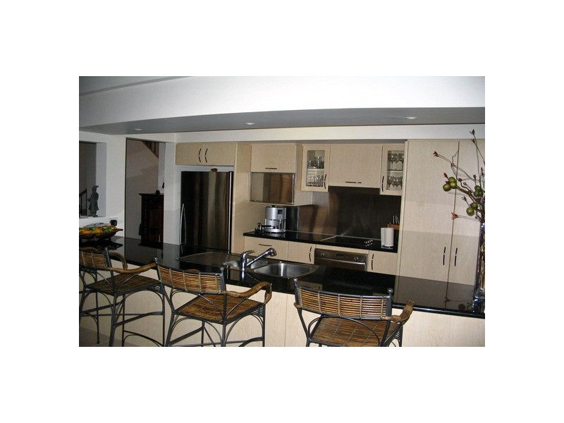 2/2 Peninsular Drive,, Surfers Paradise QLD 4217