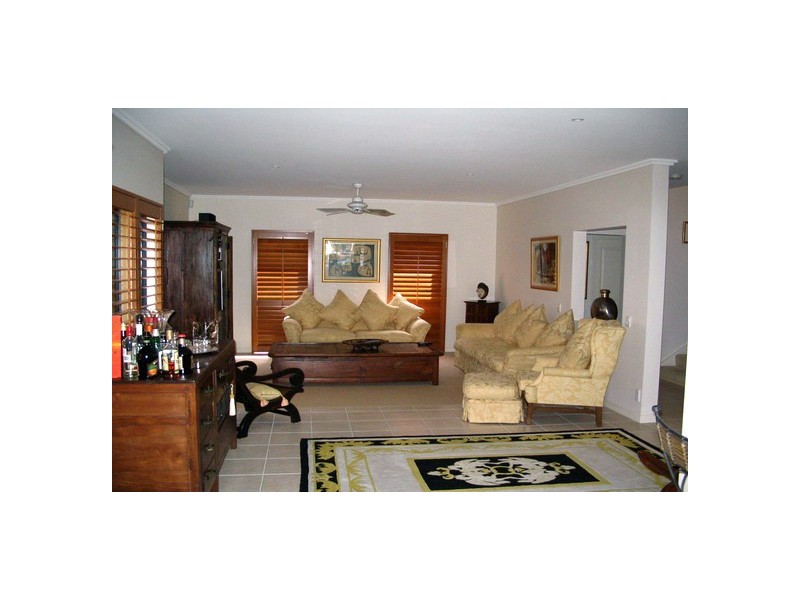 2/2 Peninsular Drive,, Surfers Paradise QLD 4217