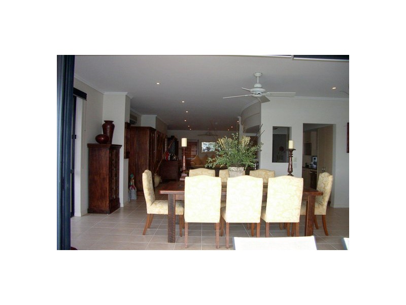 2/2 Peninsular Drive,, Surfers Paradise QLD 4217