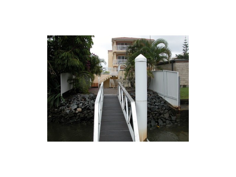 5/7 Holborow Street, Surfers Paradise QLD 4217