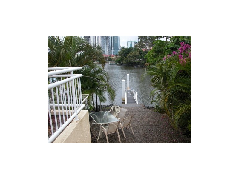 5/7 Holborow Street, Surfers Paradise QLD 4217