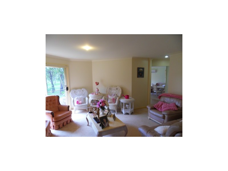 60 Greg Norman Crescent, Parkwood QLD 4214