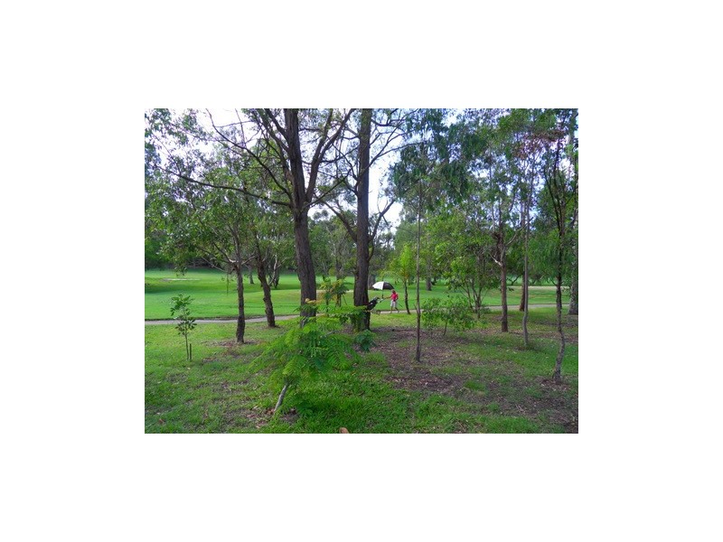 60 Greg Norman Crescent, Parkwood QLD 4214