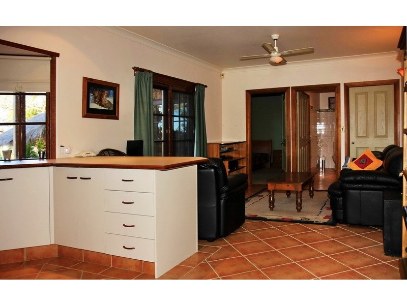 27 Amethyst Court, Carrara QLD 4211