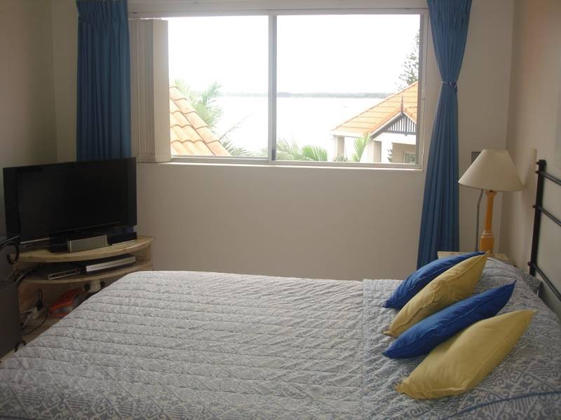 15C/522 Blue Lagoon, Marine Parade, Biggera Waters QLD 4216