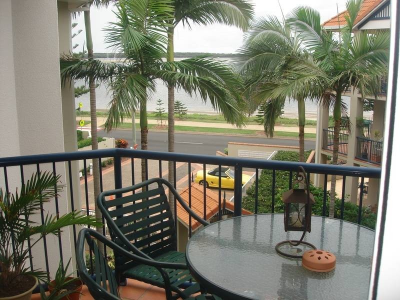 15C/522 Blue Lagoon, Marine Parade, Biggera Waters QLD 4216