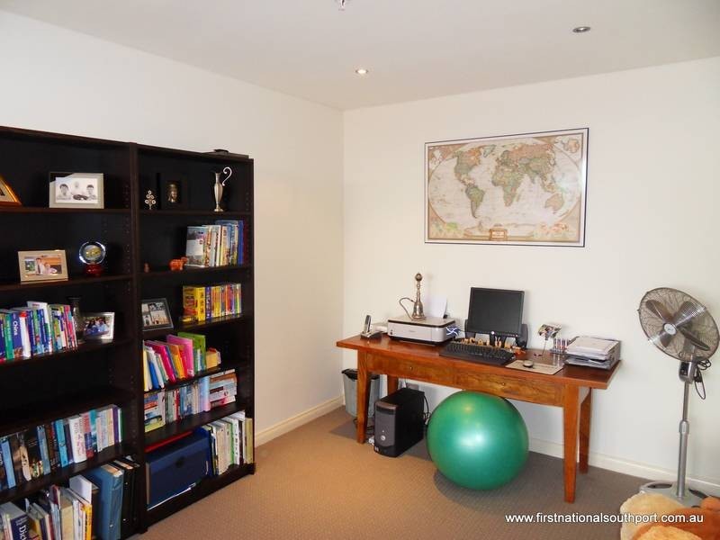 814/3 ‘Breezes’ Como Crescent, Southport QLD 4215