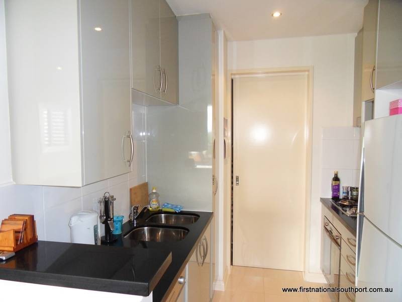 814/3 ‘Breezes’ Como Crescent, Southport QLD 4215