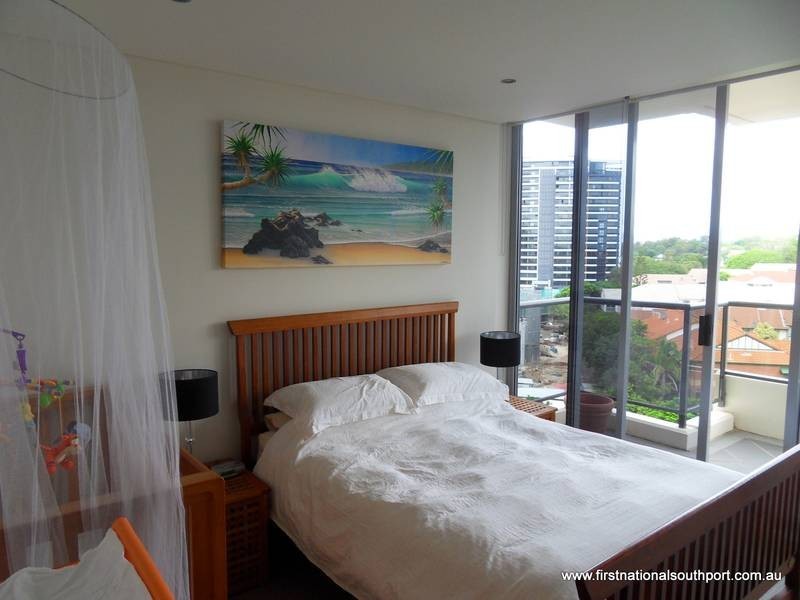 814/3 ‘Breezes’ Como Crescent, Southport QLD 4215