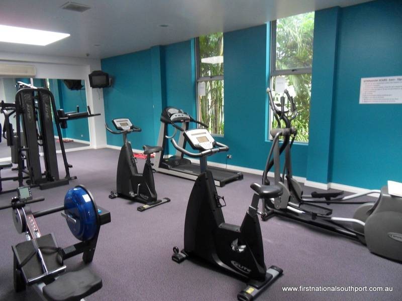 814/3 ‘Breezes’ Como Crescent, Southport QLD 4215