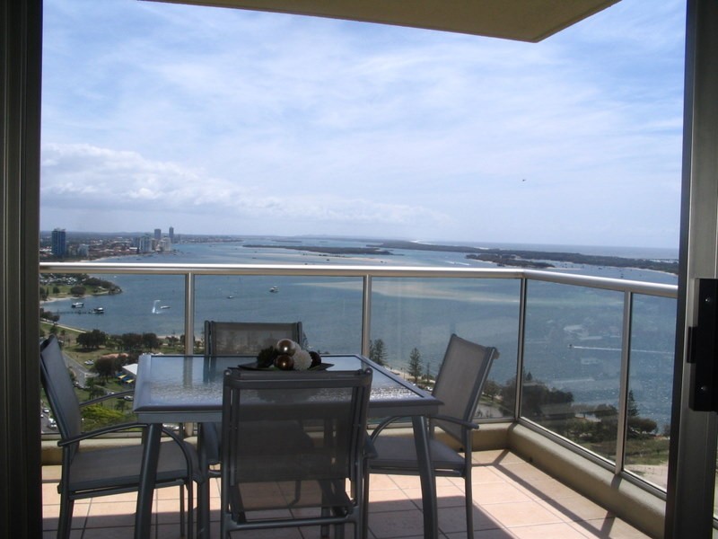 2402/50 Marine Parade., Southport QLD 4215