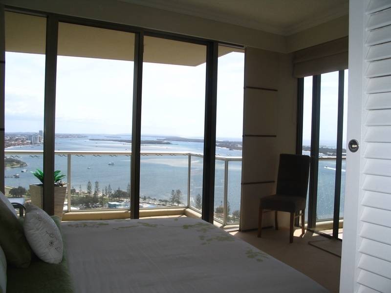 2402/50 Marine Parade., Southport QLD 4215